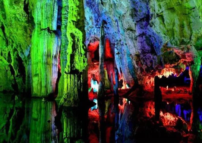 逃离沙漠建筑